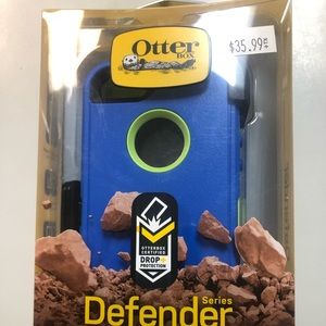 Otter box defender phone case 5/5S